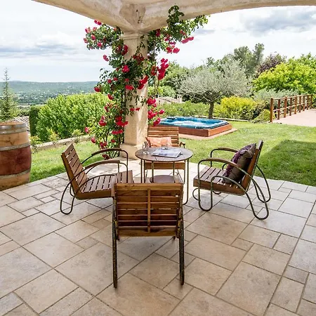 Les Du Restaurant Le Castellaras - Teritoria 3*