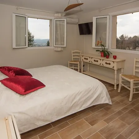 Bed & Breakfast Les Du Restaurant Le Castellaras - Teritoria Fayence